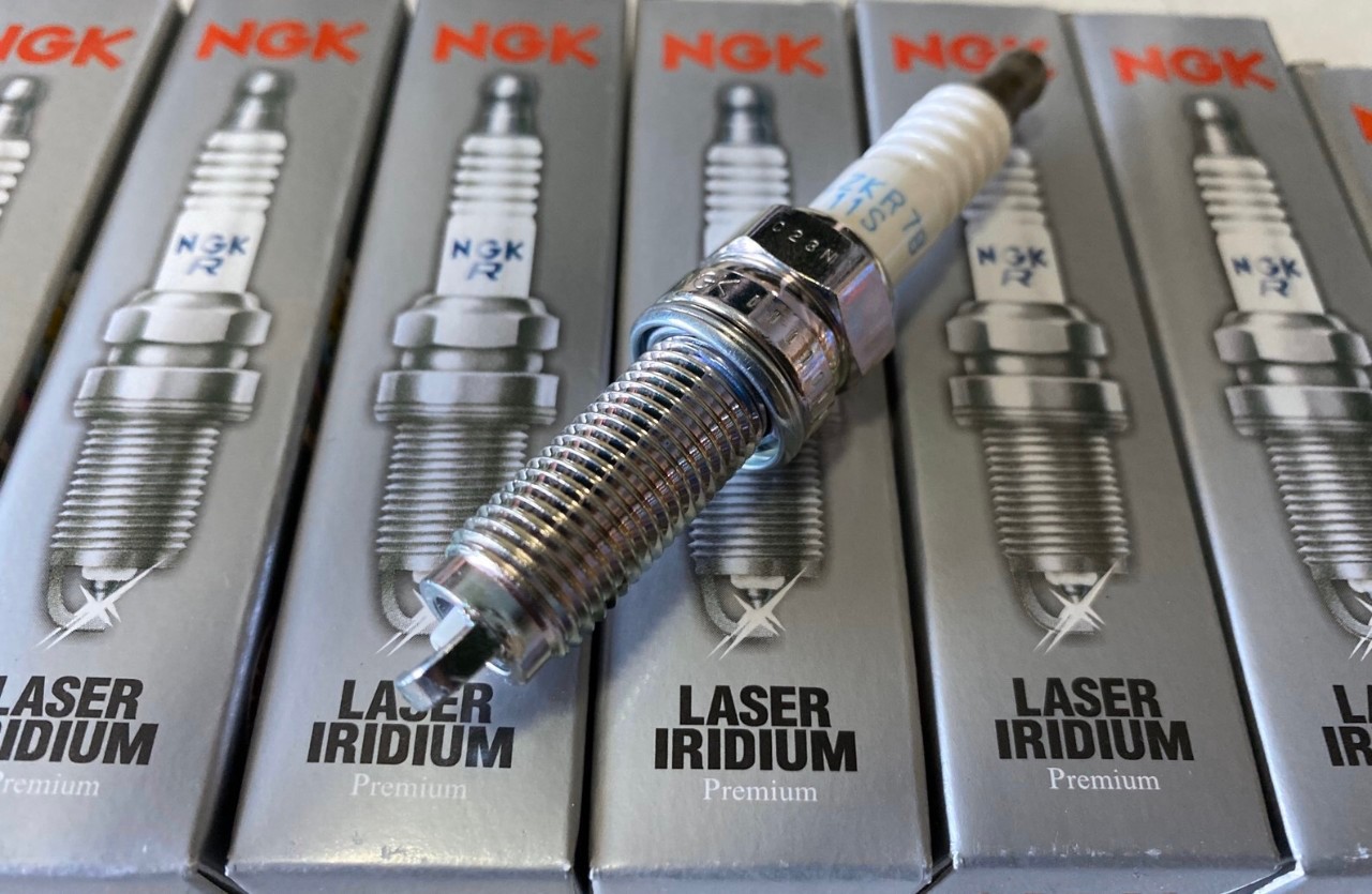 NGK - Spark plug iridium (12mm.)